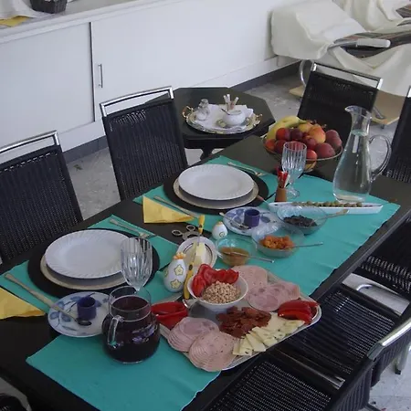 Black & White Feriehus *