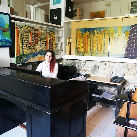 Feriehus Black & White