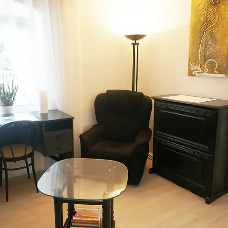 Feriehus Black & White *