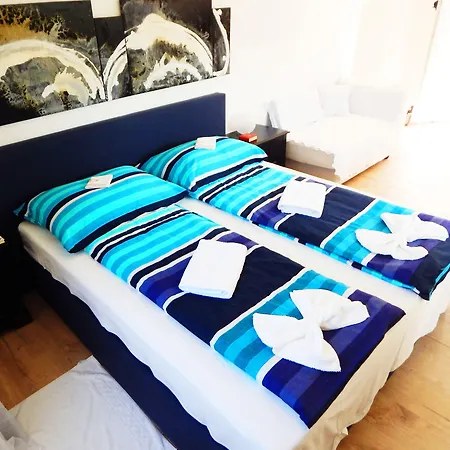 Black & White Feriehus *